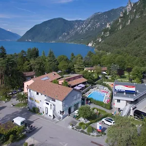Glamping Rio Vantone Luxuszelt Crone